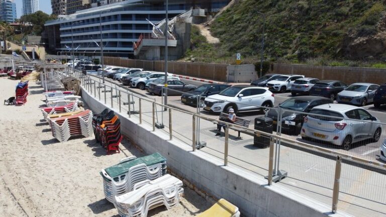 DCIM100MEDIADJI_0111