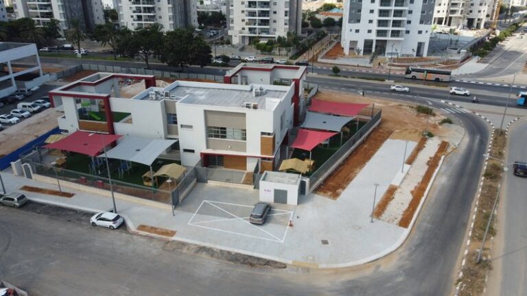 DCIM100MEDIADJI_0111