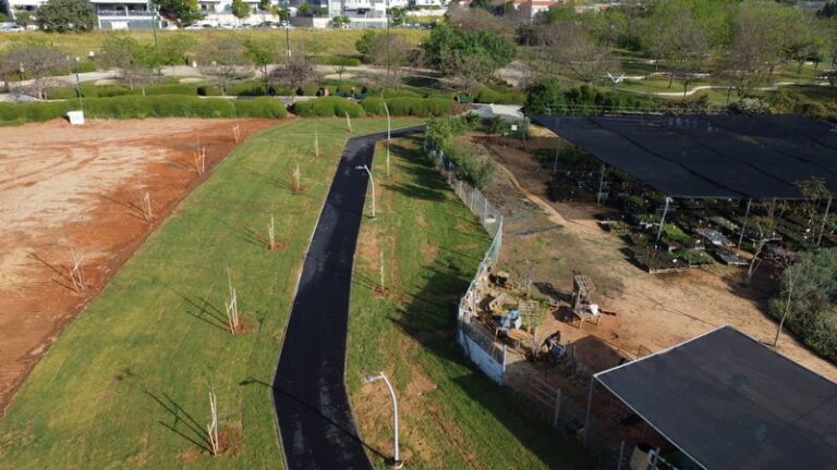 DCIM100MEDIADJI_0023